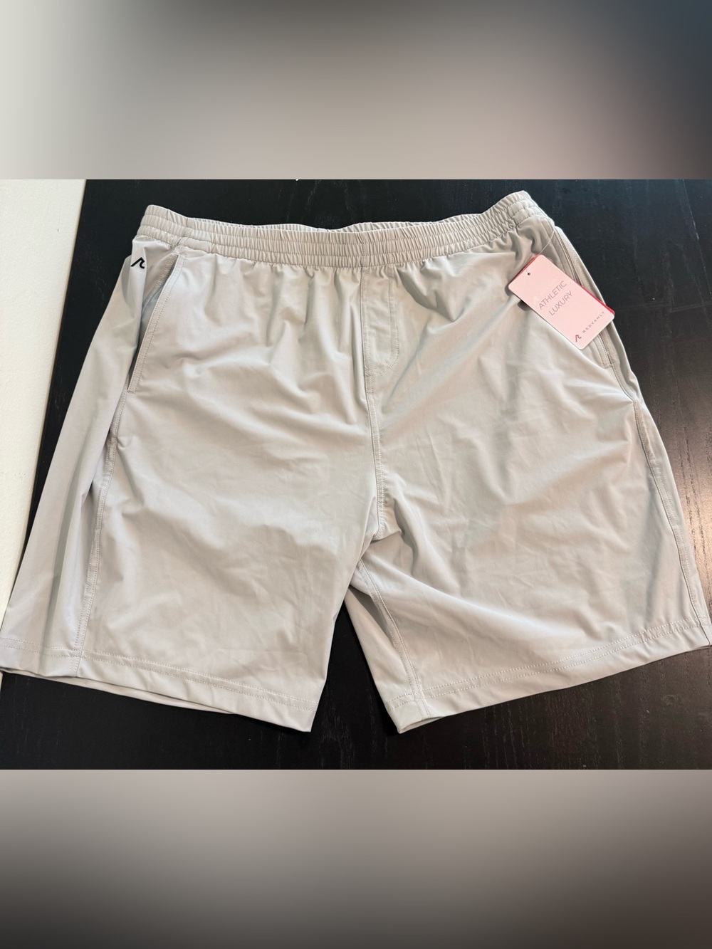 Men’s Lightweight Athletic Shorts in Light Gray